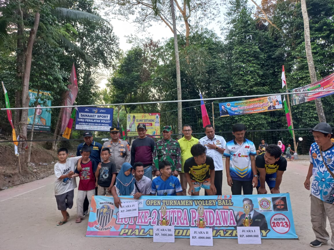 Turnamen Voli HUT Putra Pandawa Club Piala Andika Hazrumy Berlangsung Meriah