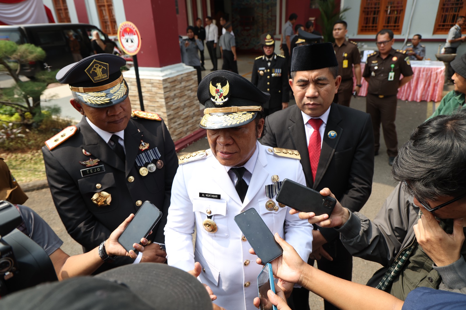 Pj Gubernur Banten Terbitkan Surat Edaran WFH Bagi ASN