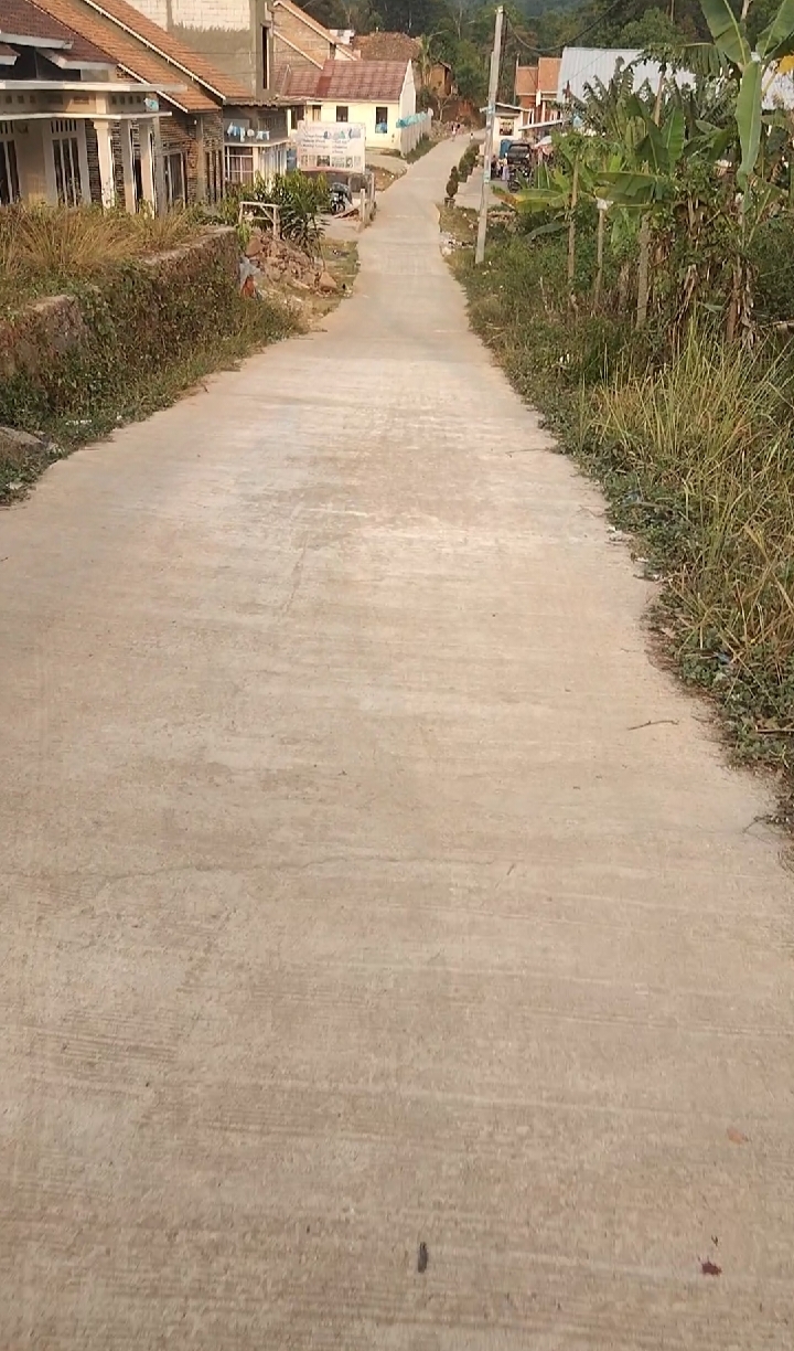 Adanya Jalan Rabat beton kampung Mindi : RT mengucapkan terima kasih kepada Kades atas pembangunan Rabat Beton