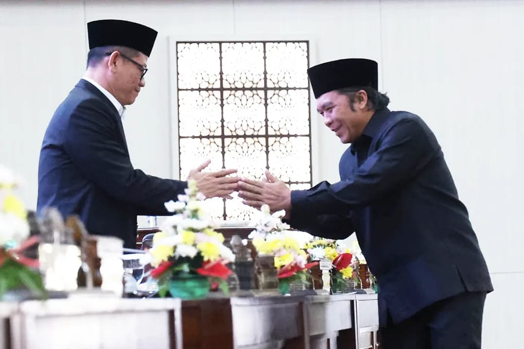 Pj Gubernur Banten Al Muktabar: Pembinaan dan Pengembangan BUMD Berkontribusi Tingkatkan PAD