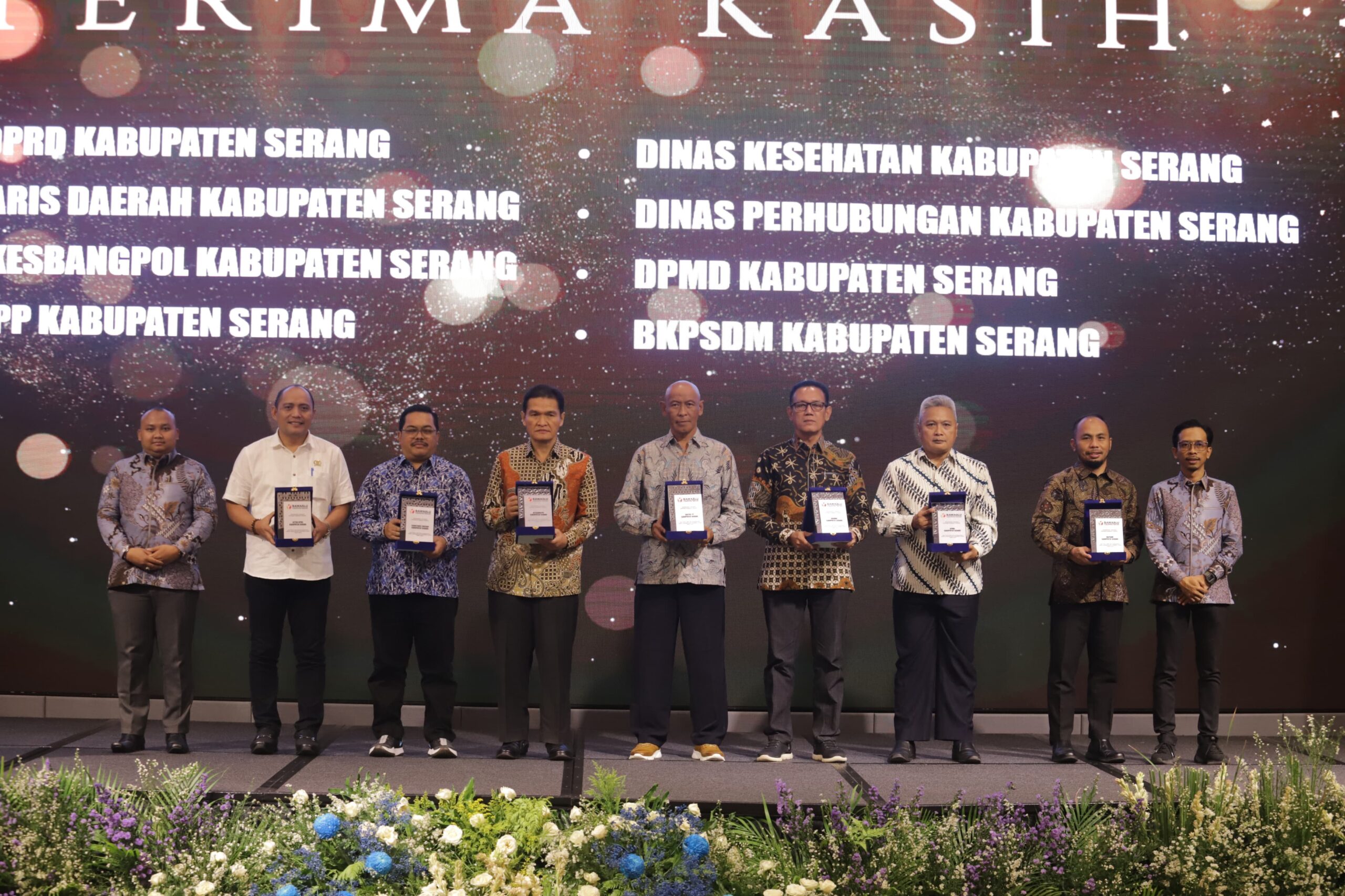 Bupati Serang Raih Penghargaan Bawaslu Awards 2024